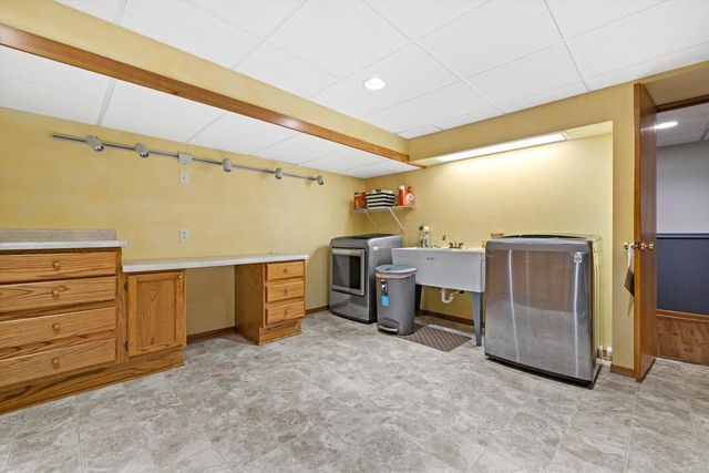 7913 48th AVENUE, Kenosha, WI 53142
