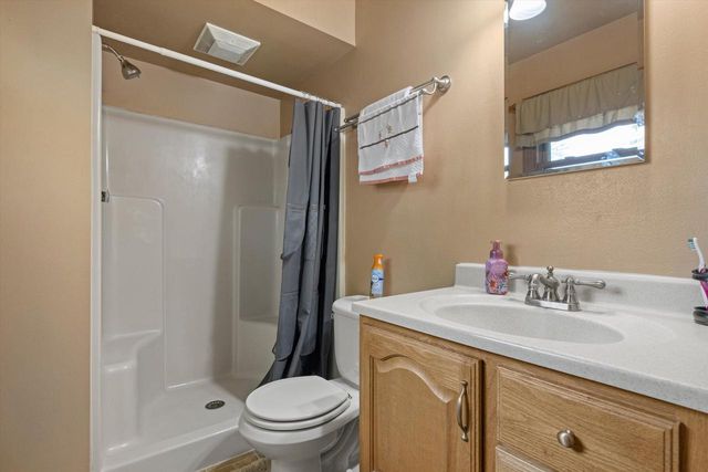 7913 48th AVENUE, Kenosha, WI 53142