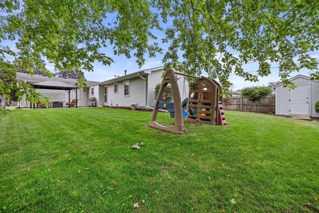 7913 48th AVENUE, Kenosha, WI 53142