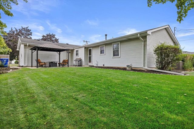 7913 48th AVENUE, Kenosha, WI 53142