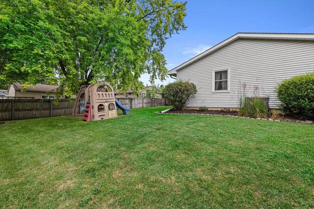7913 48th AVENUE, Kenosha, WI 53142