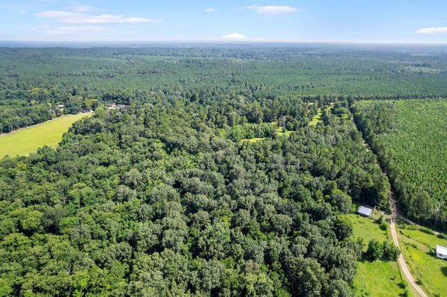 5735 County Road 2252, Cleveland, TX 77327