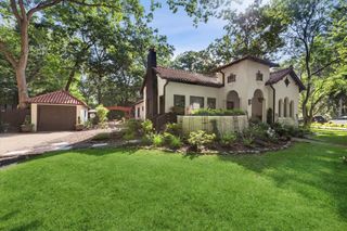 2938 Mount Clair Way, Long Beach, IN 46360