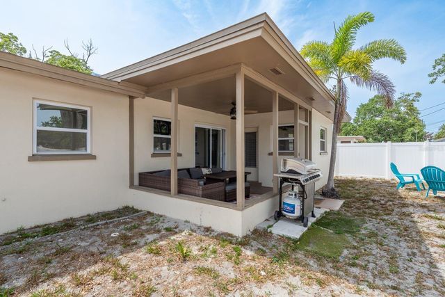 2153 POCAHONTAS DRIVE, Largo, FL 33774