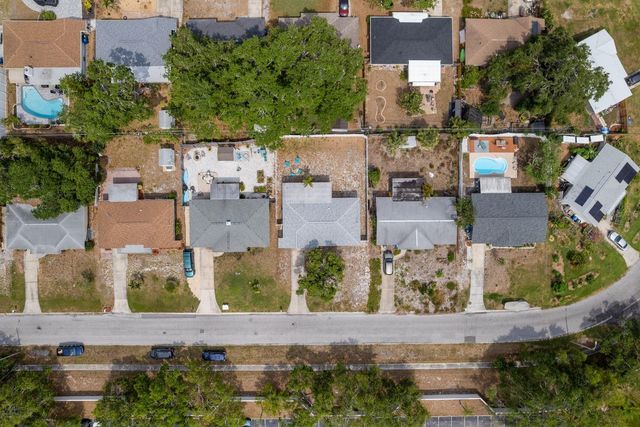 2153 POCAHONTAS DRIVE, Largo, FL 33774