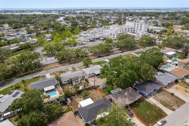 2153 POCAHONTAS DRIVE, Largo, FL 33774