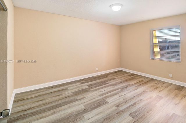 5975 NW 25th Court 213, Sunrise, FL 33313