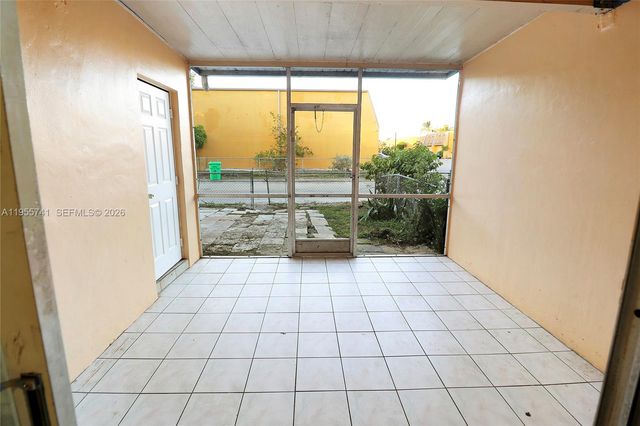 5975 NW 25th Court 213, Sunrise, FL 33313