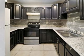 5975 NW 25th Court 213, Sunrise, FL 33313