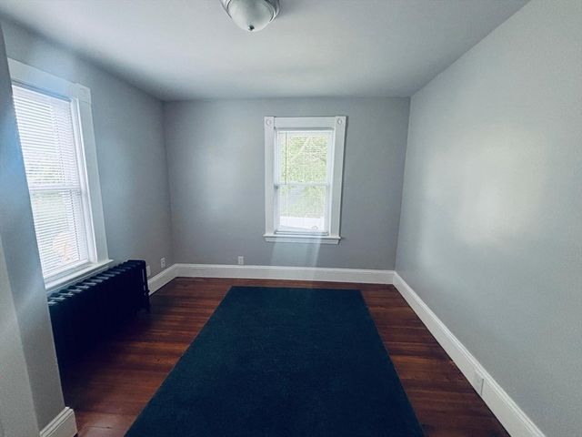 506 Hawes St, New Bedford, MA 02745