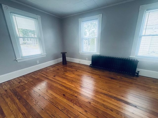 506 Hawes St, New Bedford, MA 02745
