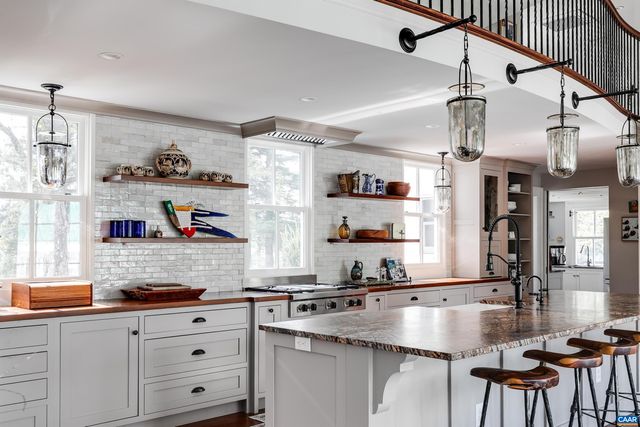 5484 GORDONSVILLE RD, Keswick, VA 22947