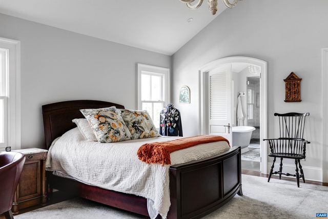 5484 GORDONSVILLE RD, Keswick, VA 22947