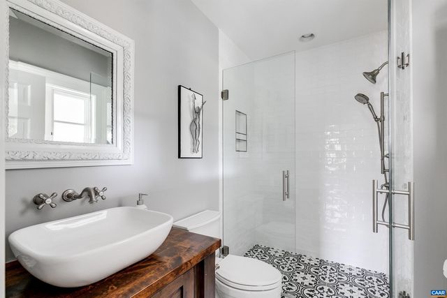 5484 GORDONSVILLE RD, Keswick, VA 22947