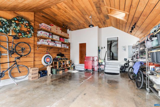 5484 GORDONSVILLE RD, Keswick, VA 22947