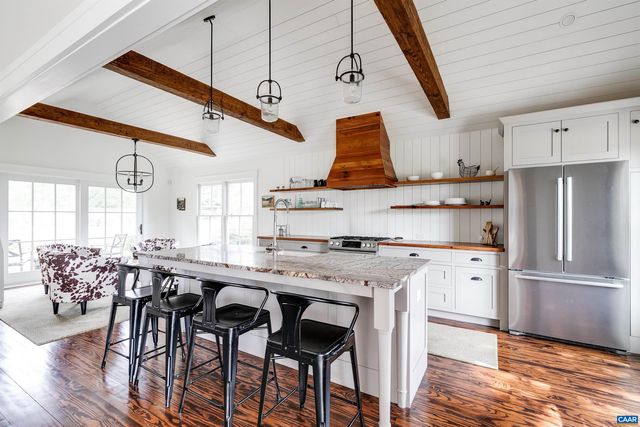 5484 GORDONSVILLE RD, Keswick, VA 22947