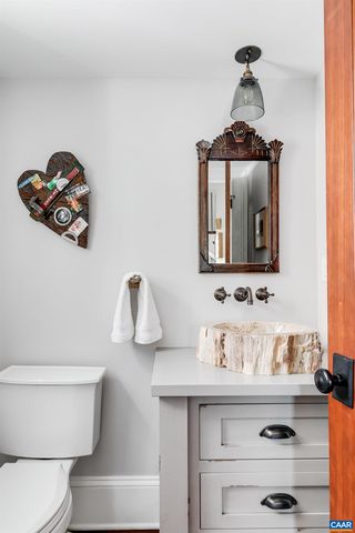 5484 GORDONSVILLE RD, Keswick, VA 22947