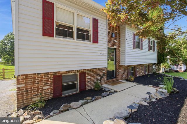 1954 BERGDOLL AVE, Upper Chichester, PA 19061