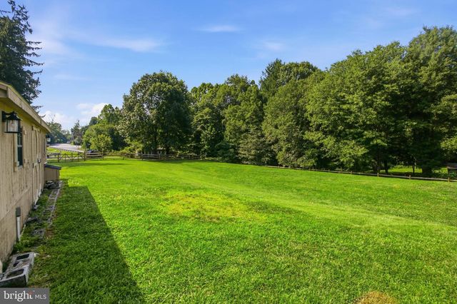 1954 BERGDOLL AVE, Upper Chichester, PA 19061