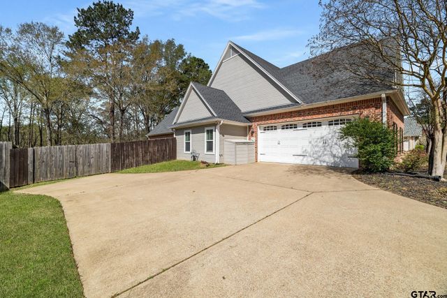 9453 Cherokee Trail, Tyler, TX 75703