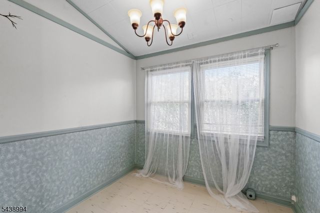 100 Homecrest Ave, Ewing Twp., NJ 08638