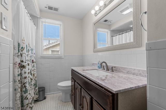 100 Homecrest Ave, Ewing Twp., NJ 08638