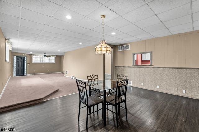 100 Homecrest Ave, Ewing Twp., NJ 08638