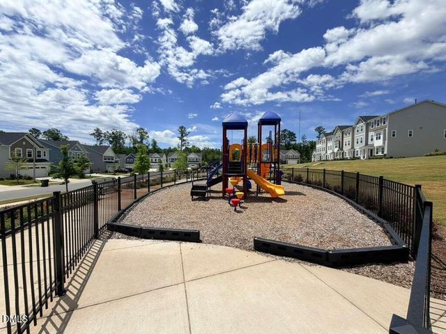 319 Aster Bloom Lane, Raleigh, NC 27610
