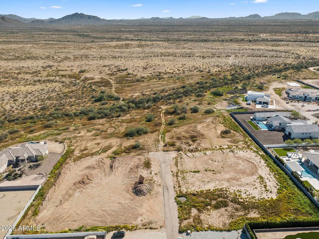 Image 2 of property listing at 0 E PAINT YOUR WAGON Trail 0, Phoenix, AZ 85085