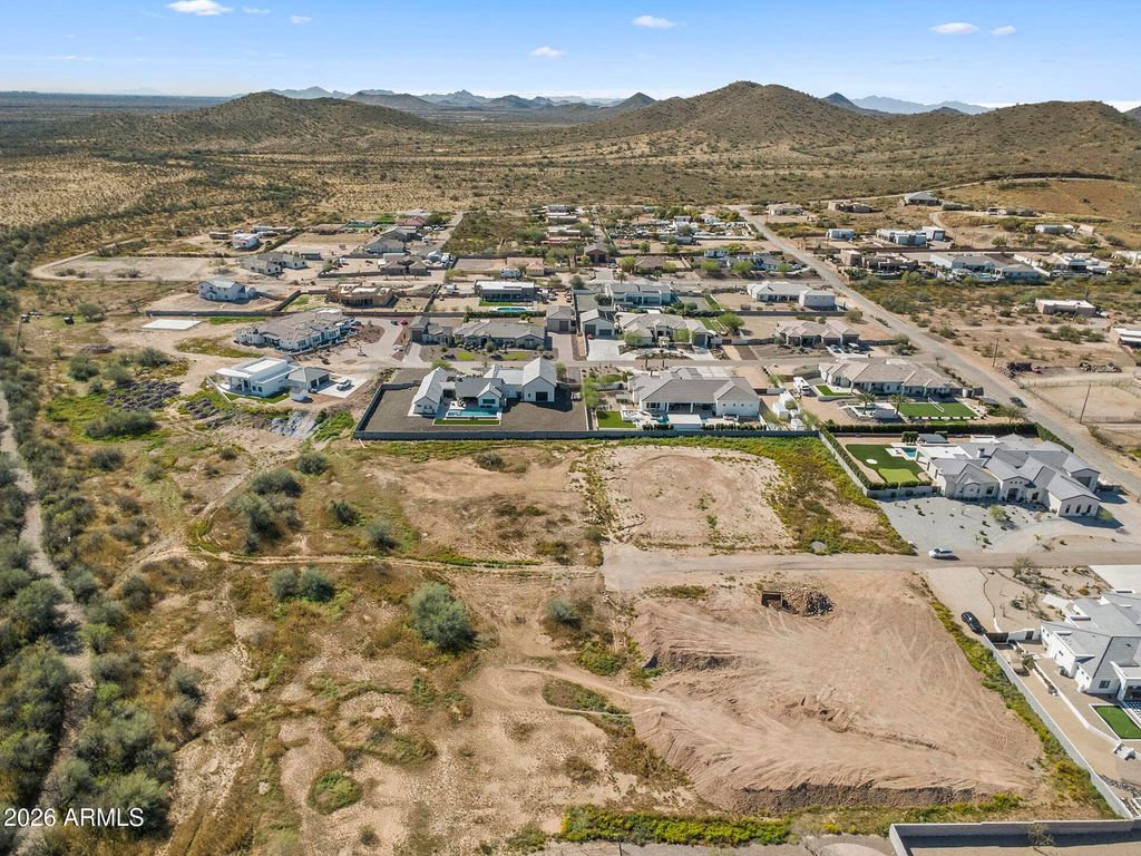 Image 4 of property listing at 0 E PAINT YOUR WAGON Trail 0, Phoenix, AZ 85085