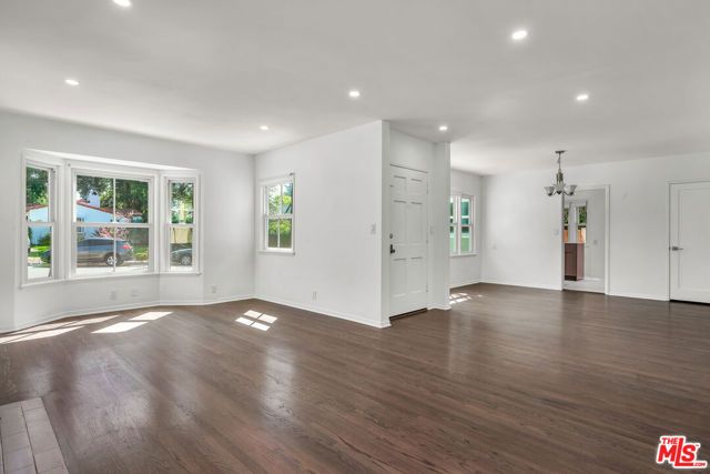 1091 Palm Terrace, Pasadena, CA 91104