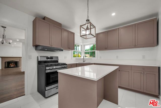 1091 Palm Terrace, Pasadena, CA 91104