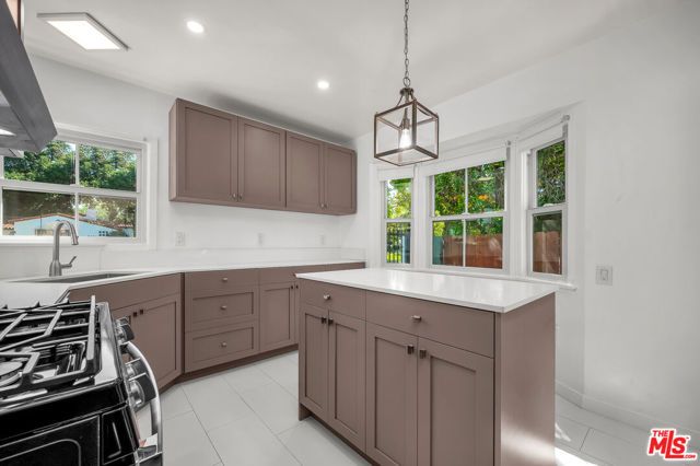 1091 Palm Terrace, Pasadena, CA 91104