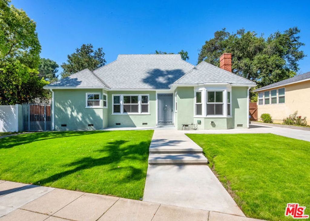 1091 Palm Terrace, Pasadena, CA 91104