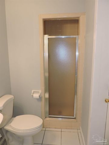 6970 Woodley Dr, Pensacola, FL 32503