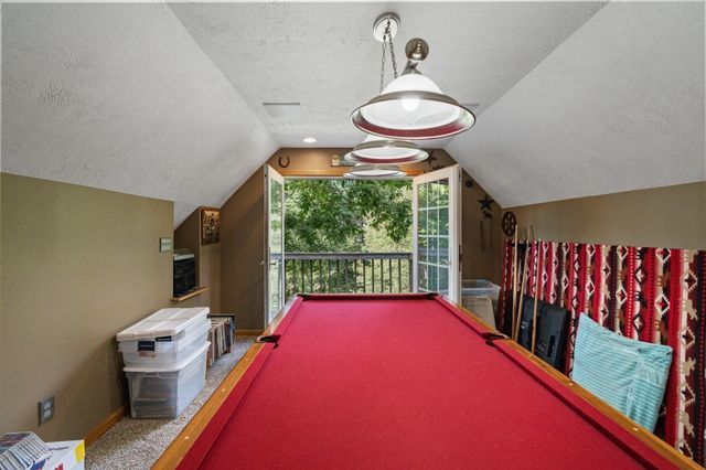 48 Orchard St, Belchertown, MA 01007