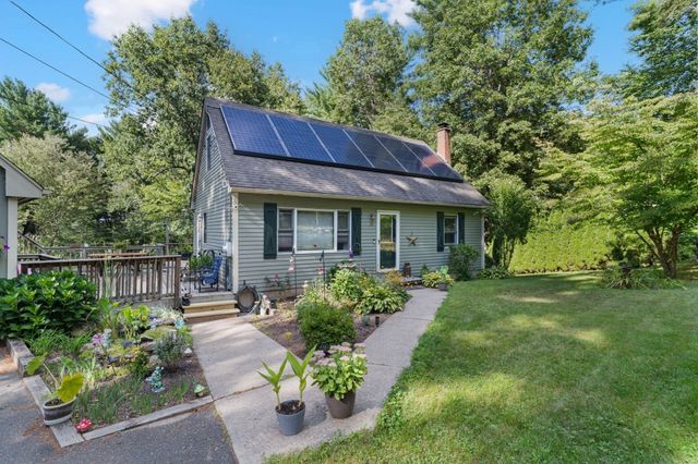 48 Orchard St, Belchertown, MA 01007