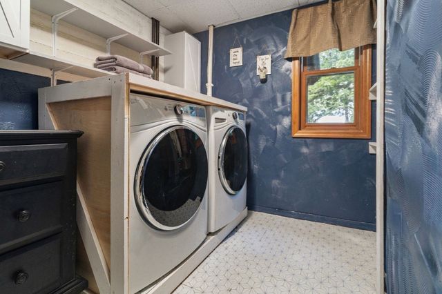 48 Orchard St, Belchertown, MA 01007