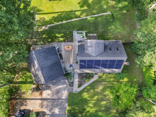 48 Orchard St, Belchertown, MA 01007