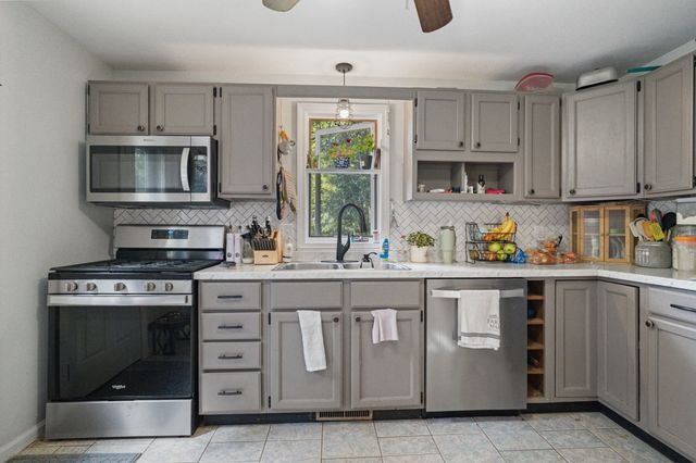 48 Orchard St, Belchertown, MA 01007