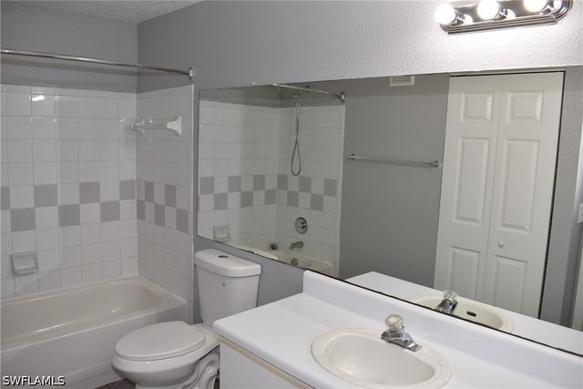 11561 Villa Grand 717, Fort Myers, FL 33913