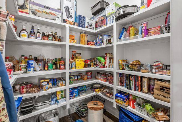 77 Corniche Cove, Maumelle, AR 72113