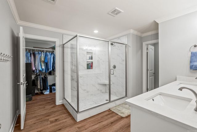 77 Corniche Cove, Maumelle, AR 72113