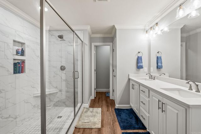 77 Corniche Cove, Maumelle, AR 72113