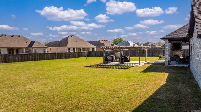 77 Corniche Cove, Maumelle, AR 72113