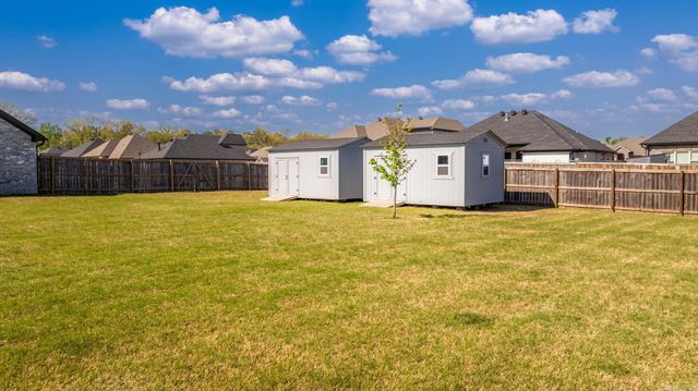 77 Corniche Cove, Maumelle, AR 72113