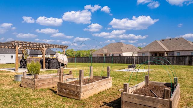 77 Corniche Cove, Maumelle, AR 72113