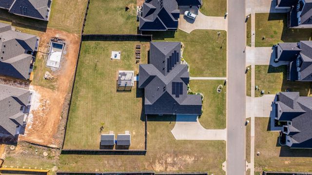 77 Corniche Cove, Maumelle, AR 72113