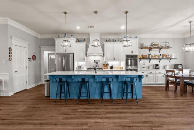 77 Corniche Cove, Maumelle, AR 72113