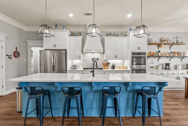 77 Corniche Cove, Maumelle, AR 72113